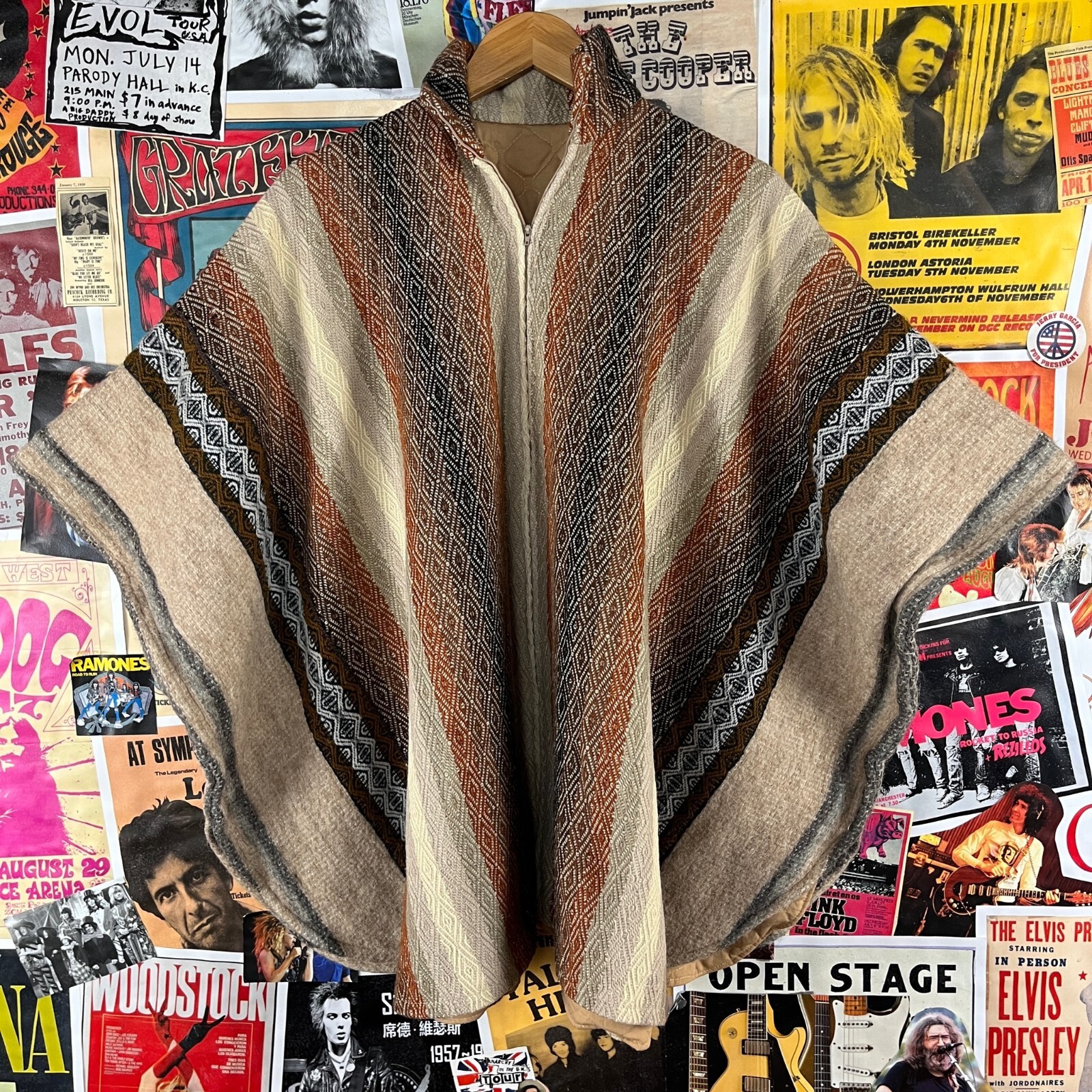 Vtg Handmade Brown Heavy Wool Hippie Folk Quilt Lined Poncho Top