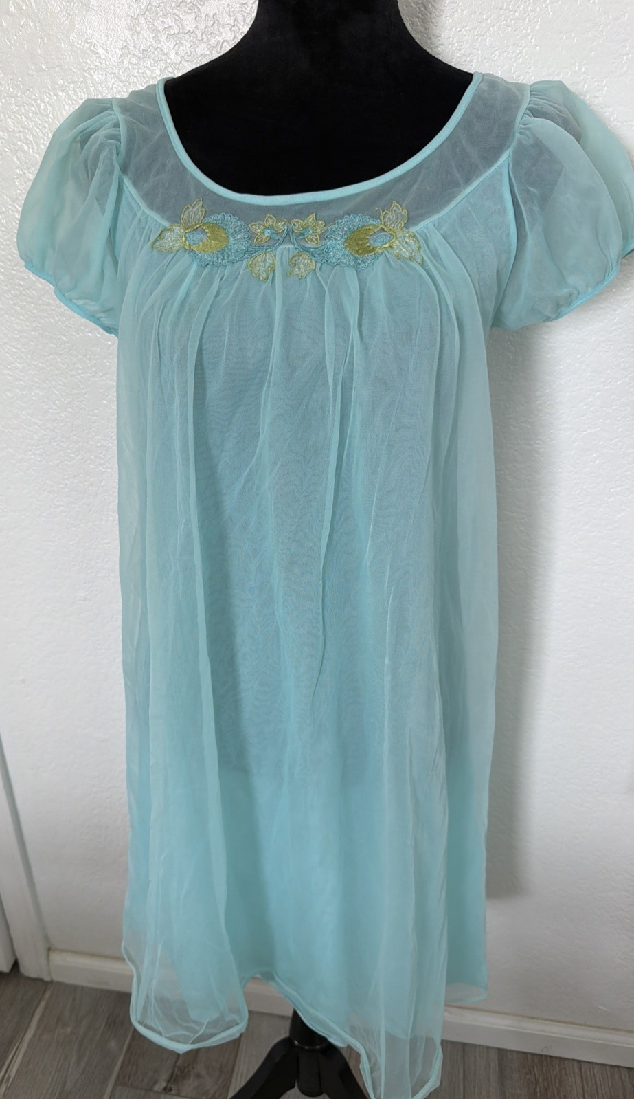 Vtg 70s Lingerie Short 2 Layer Nylon & Chiffon Nightgown Aqua Sz M USA Flowers