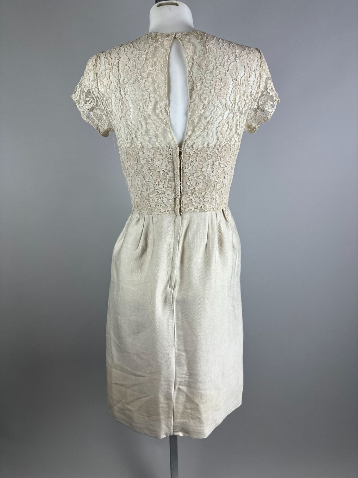 Vintage 60s Cream Lace Sheath Dress Jacket Set Bridal Mod Cocktail Mad Men Small