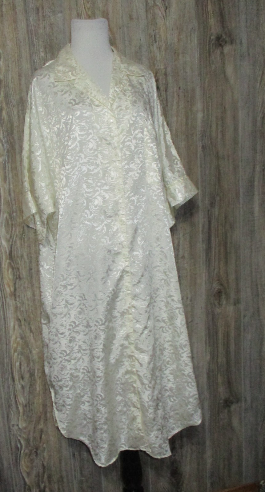 Vintage La Nuit Polyester Satin Night Shirt Dressing Robe Golden Girls One Size