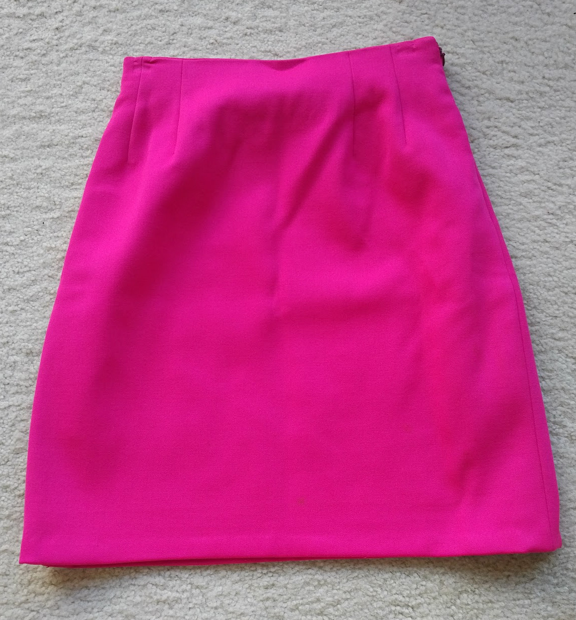 Bill Blass Nan Duskin miniskirt magenta hot pink modern size 2-4 lined VINTAGE