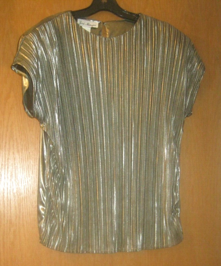 Futuristic! Jeri Marque Metallic Top Size 18W~ Waist / Chest 46″ (Max)