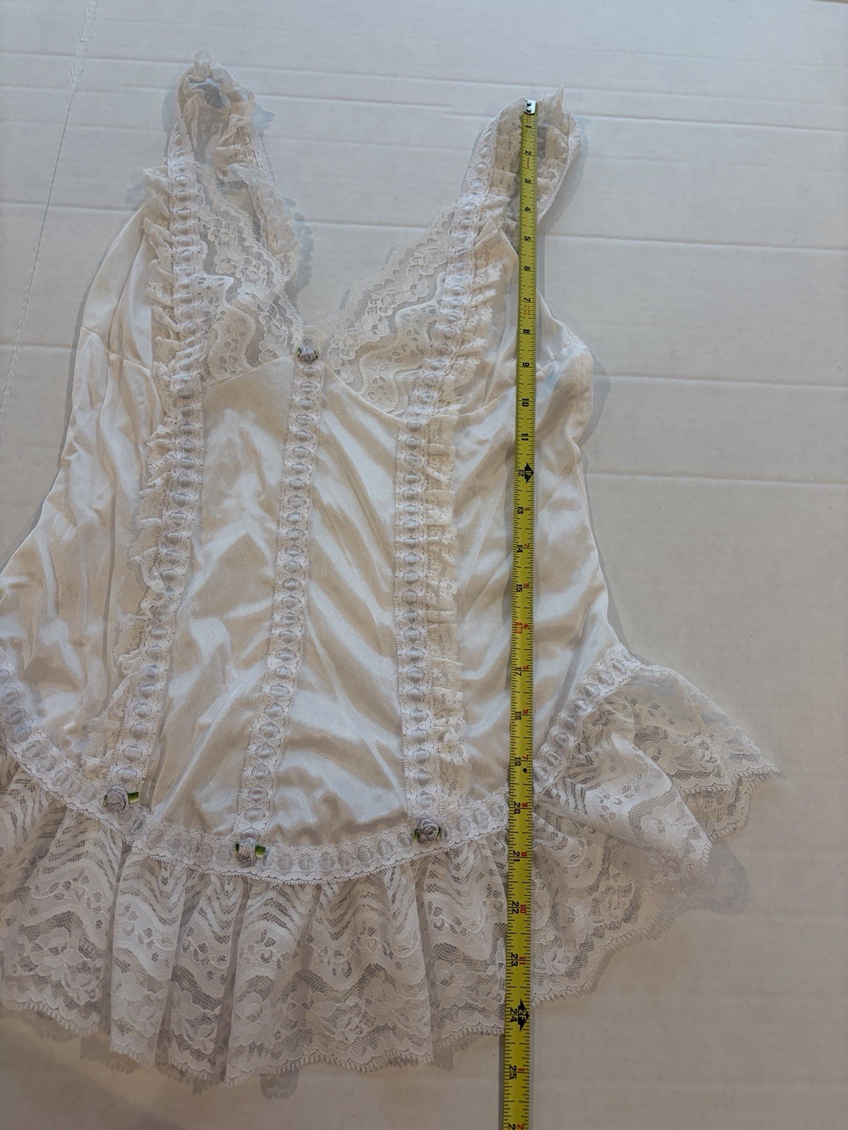 Tosca White Lace Vintage Camisole with White Trim Regular Size M Style 9408