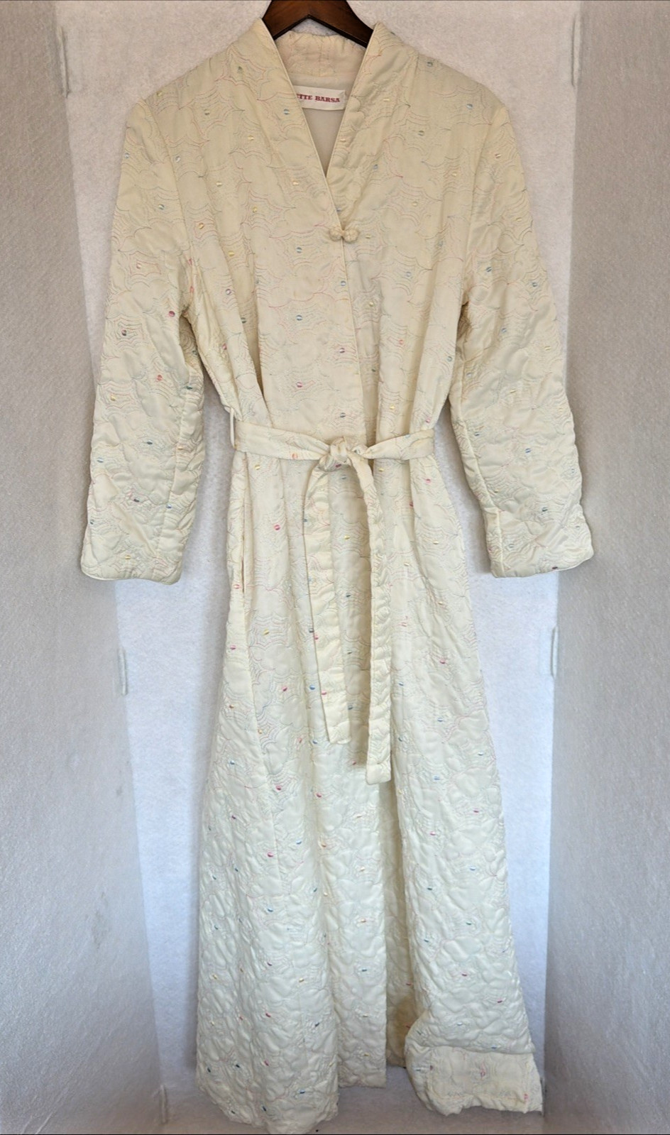 Vintage Odette Barsa Embroidered Long Quilted Robe With Pockets