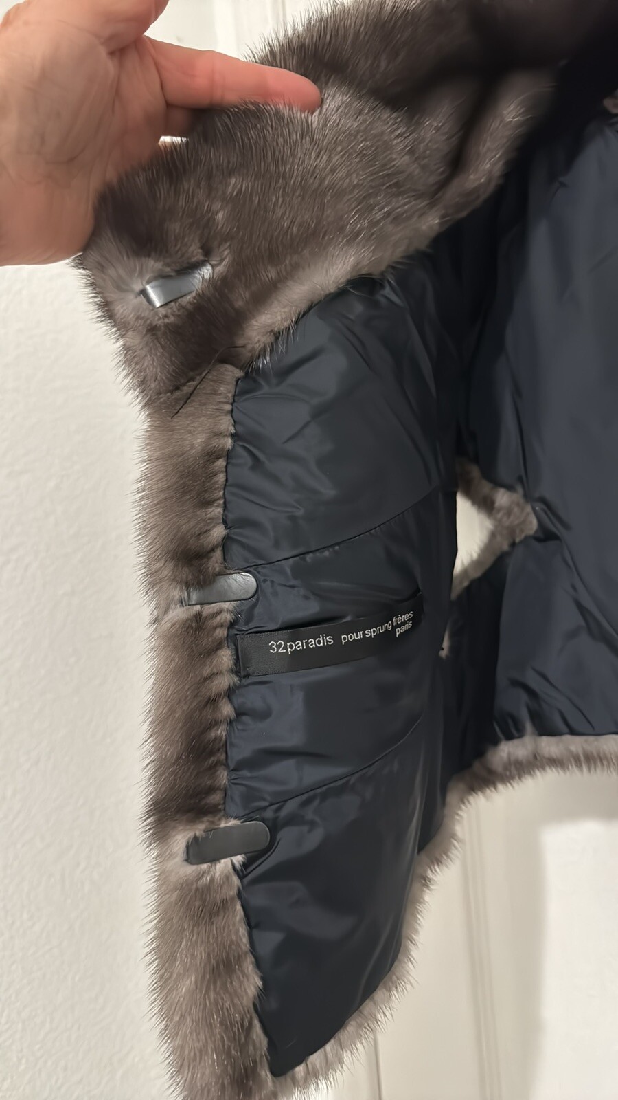 Luxurious 32 Paradis Pour Sprung freres Paris Caps Jacket So Soft