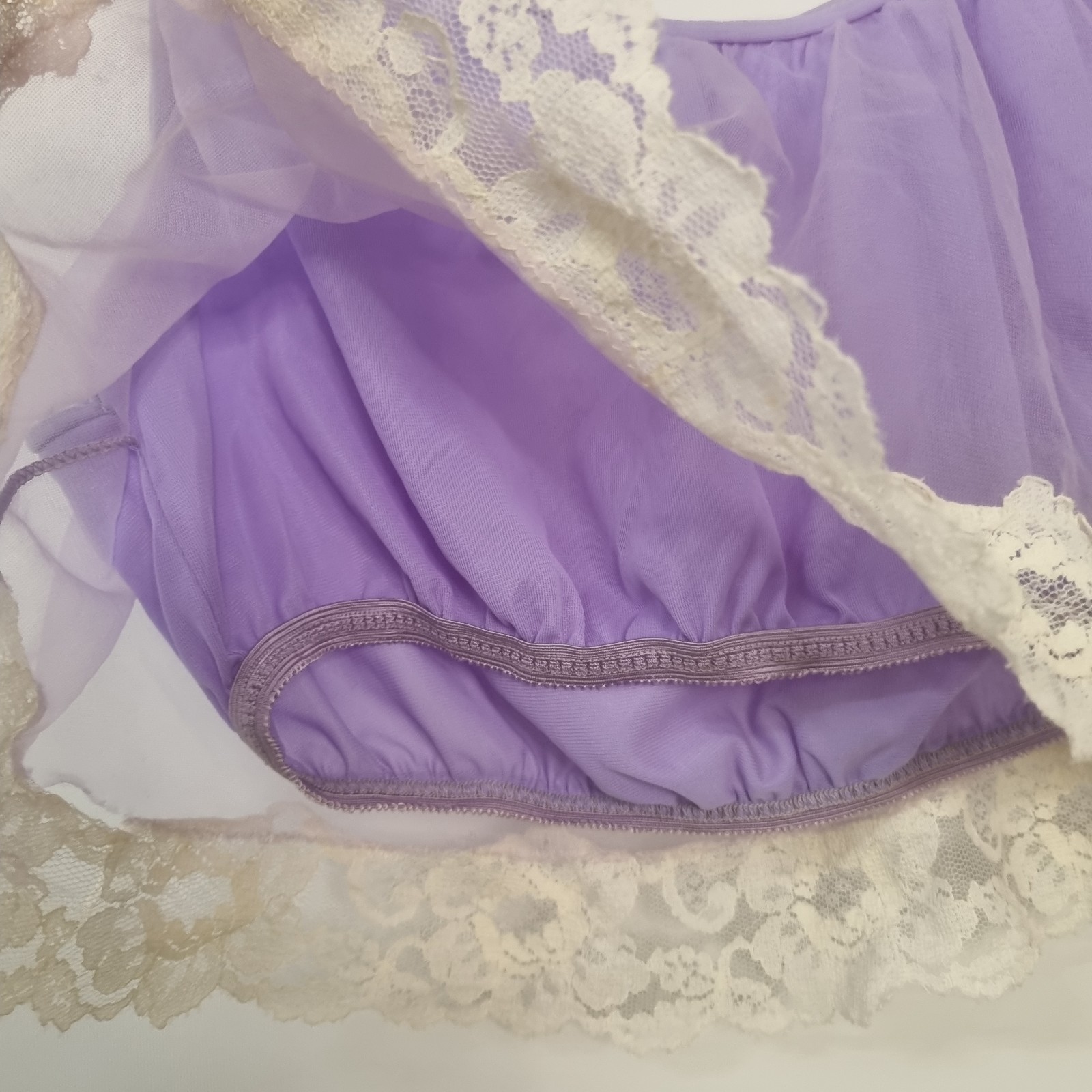 VTG 2 Peice Set Panty Bralette Skirt Sheer Accordion Nylon Mesh Lace Purple S