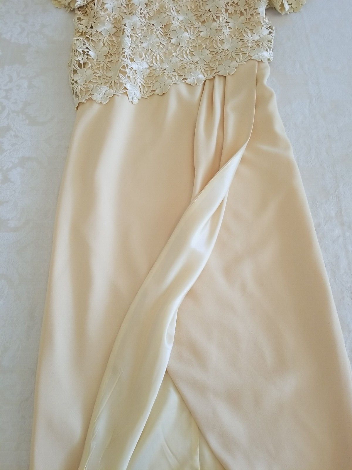 Vintage Sz. 12, 80s Wrap Gown W/Floral Lace Event Wedding Romantic, Soft Yellow