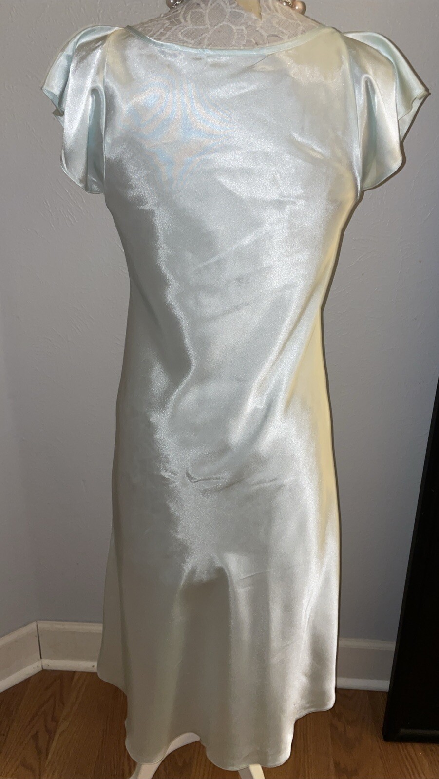 VTG LIQUID Satin SHINY Glossy LONG NIGHTGOWN GOWN LINGERIE*no Tag M 18”Ice Blue