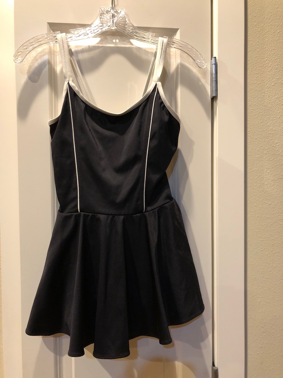 Vintage 50’s Style MAINSTREAM Black & White 1 pc Swimsuit w/ circle skirt, S 34
