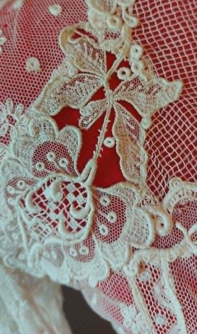 Antique 1900 Edwardian Lace Over Bodice and Silk Under Skirt
