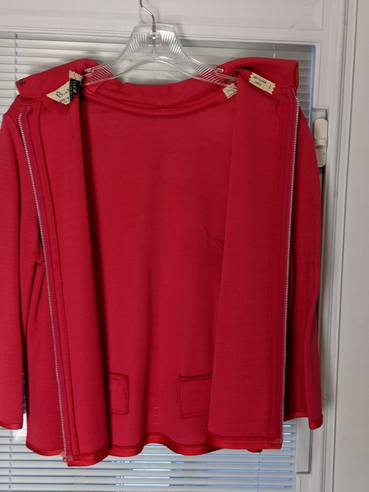 Buttessa Women’s Vintage Two Piece Pink/Coral Suit Skirt Sz 10 modern XS or 0