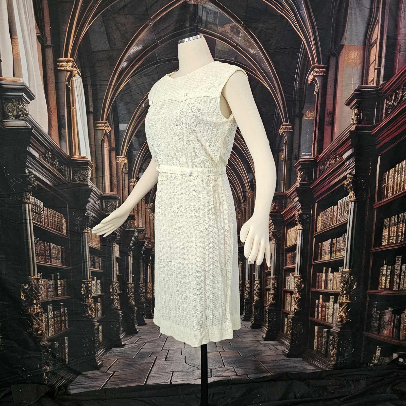 Vintage 1960’s Dress Shift Cream Knit Belt Sleeveless Retro Pinup