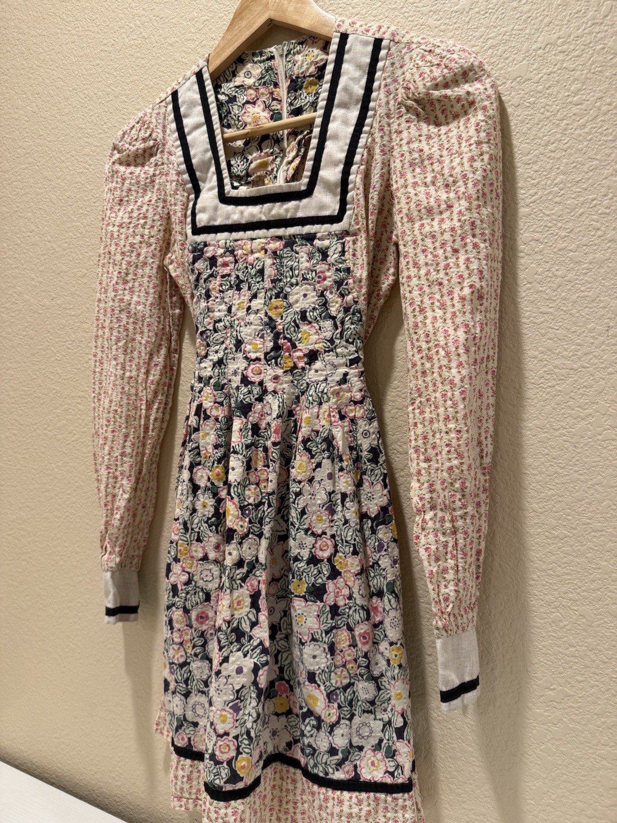 Vtg JODY T OF CALIFORNIA 70s Floral Prairie Folk Smocked Mini Dress Pink Sz S/2