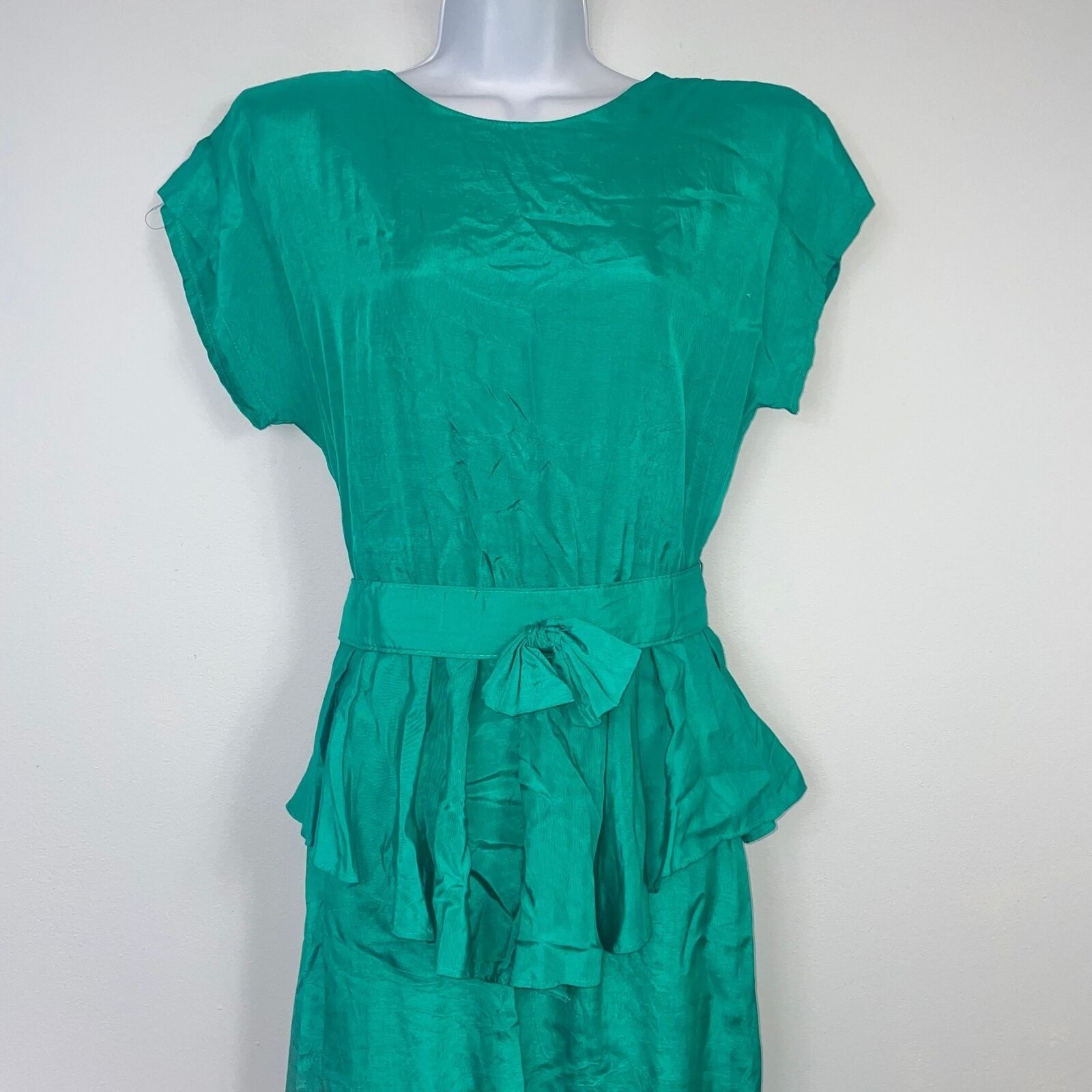 Vintage 80s Brioche Sheath Dress Womens M Green Short Sleeve Peplum