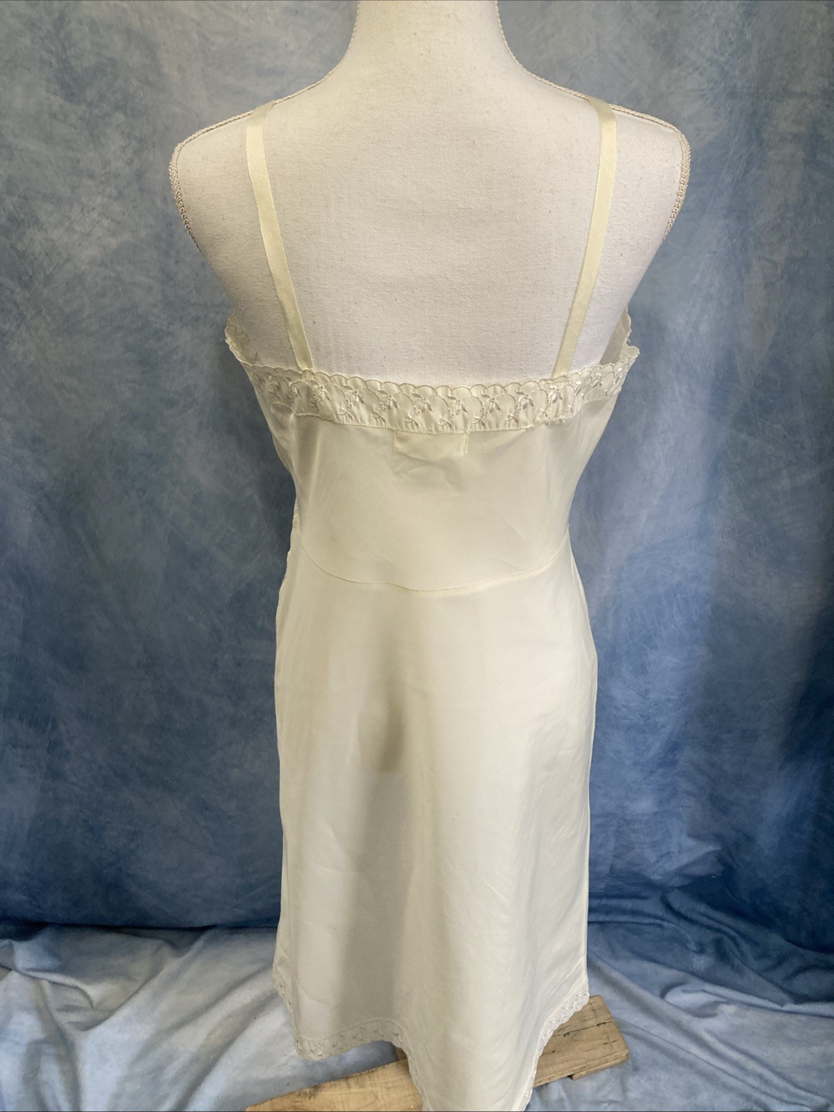 Vtg 50s 60s Barbizon Ariel Tafredda Full Slip White Taffeta Side Zip Fits XS/S