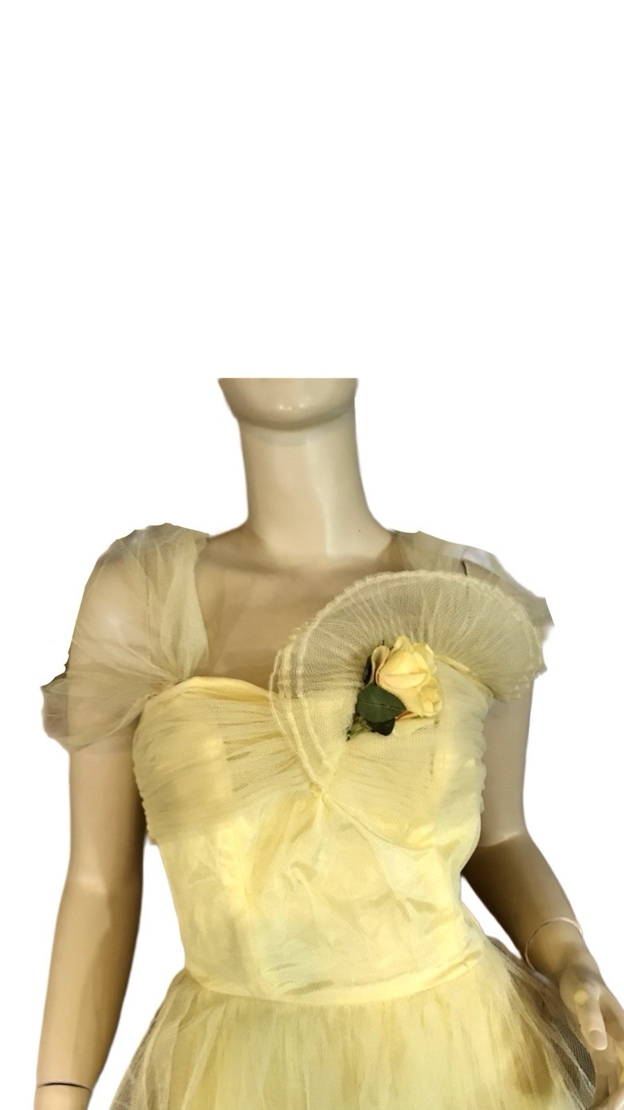 VINTAGE CIRCA 1950’S YELLOW TULLE & TAFFETA PARTY DRESS WITH FLOWER SZ SM