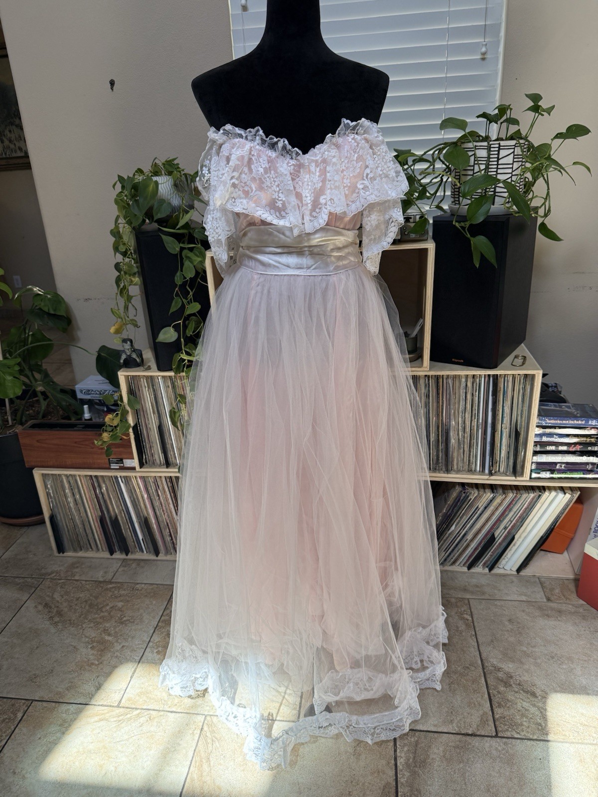 Gunne Sax by Jessica McClintock Pink Lace Maxi Prom Dress 1970s 1980s