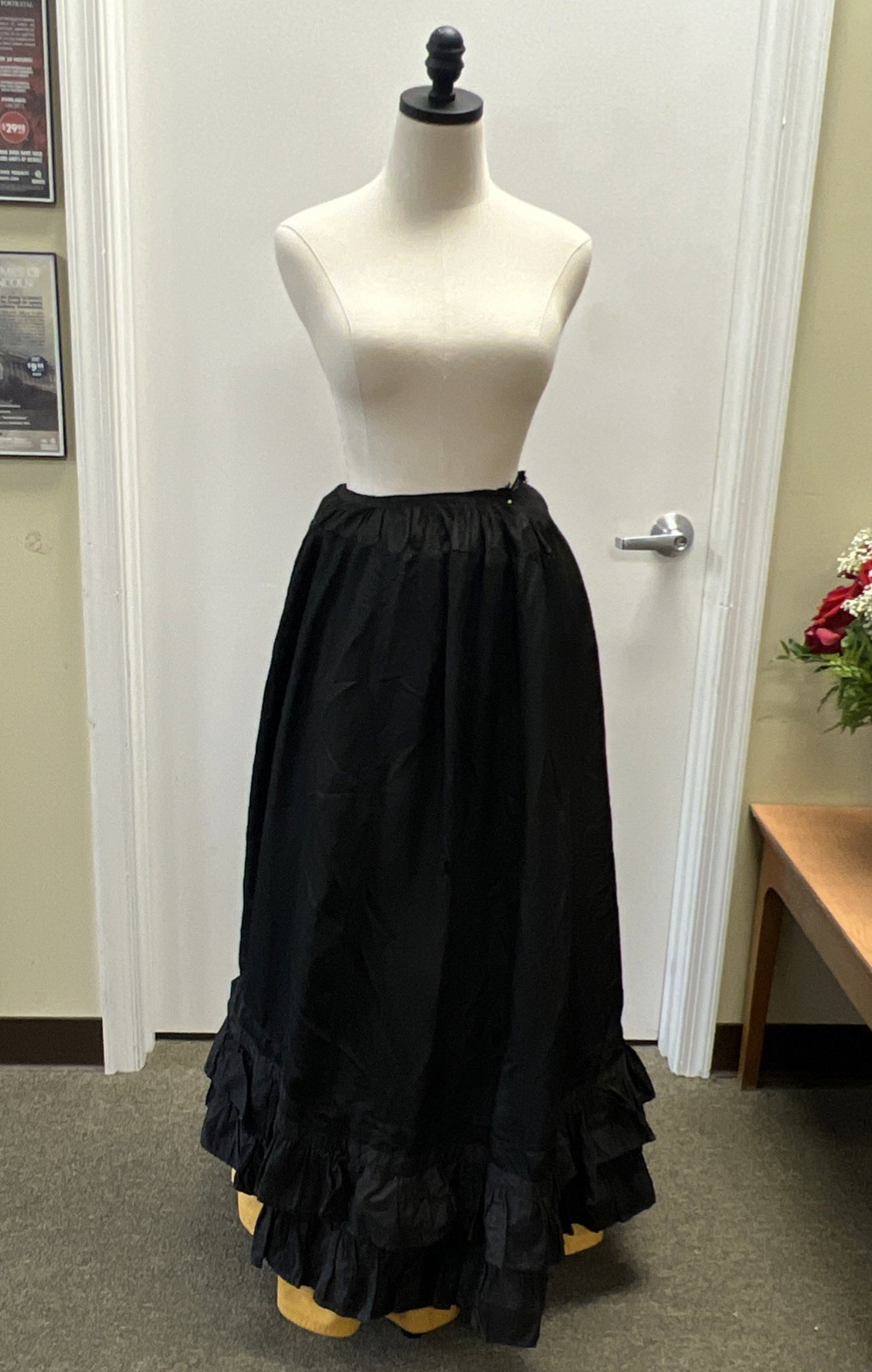 Beautiful Original Edwardian Pattern Black Polished Cotton Petticoat, SZ 26″-28″