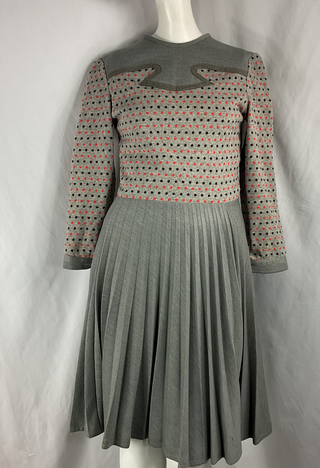 Vintage 1960s Luis Mari Dress Women 9 A-Line 100% Wool Gray Multicolor Pleated