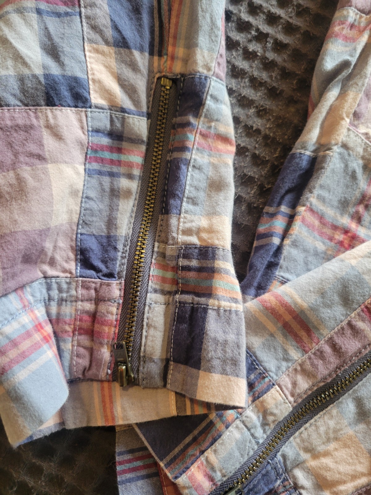 VINTAGE J CREW MADRAS PATCHWORK CLAMDIGGERS CAPRI PANTS SIZE 2 SIZE XS