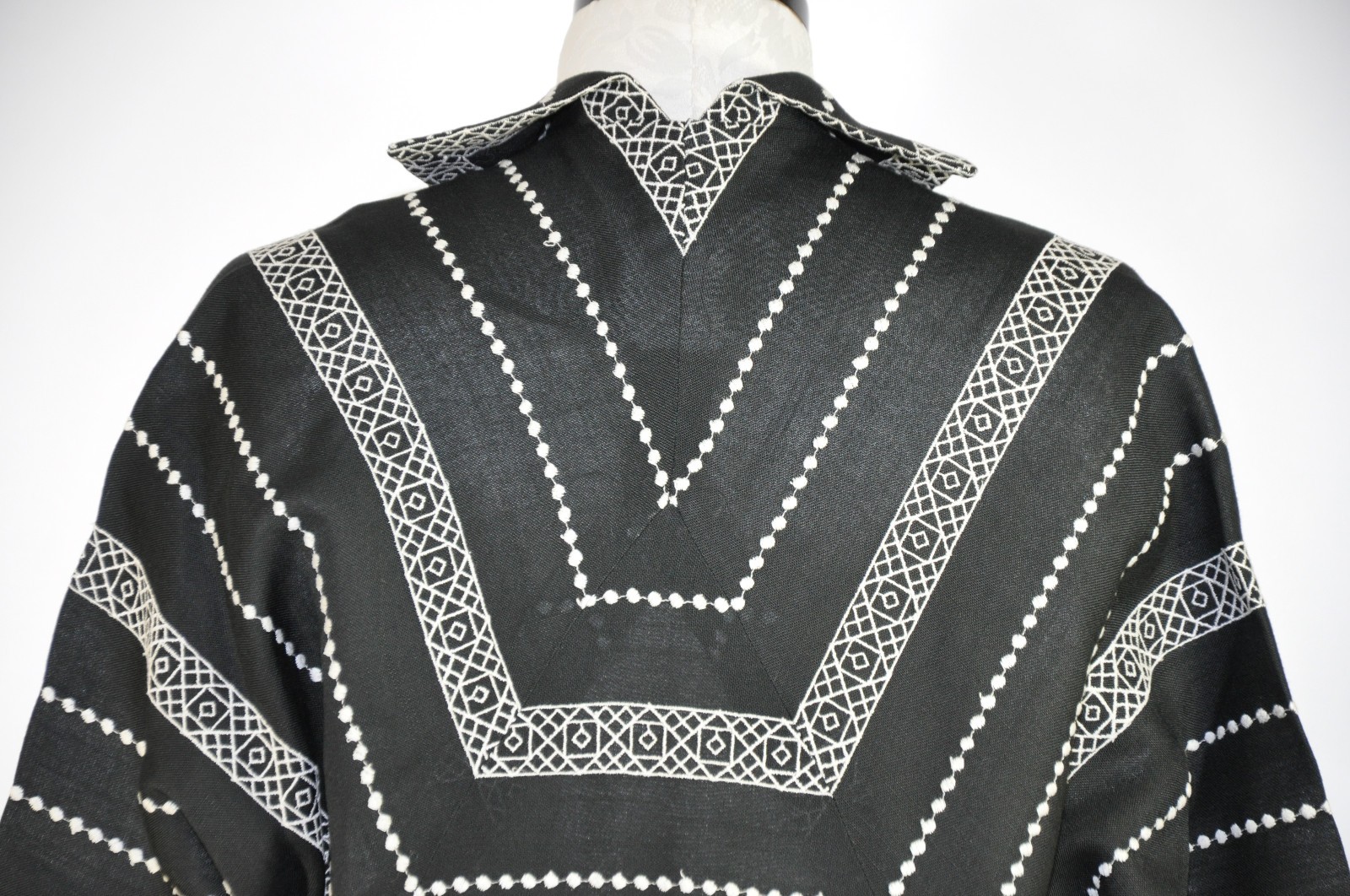 VTG 1950s Lilli Diamond Black White Embroidery Two Piece Coat Pencil Dress Set S