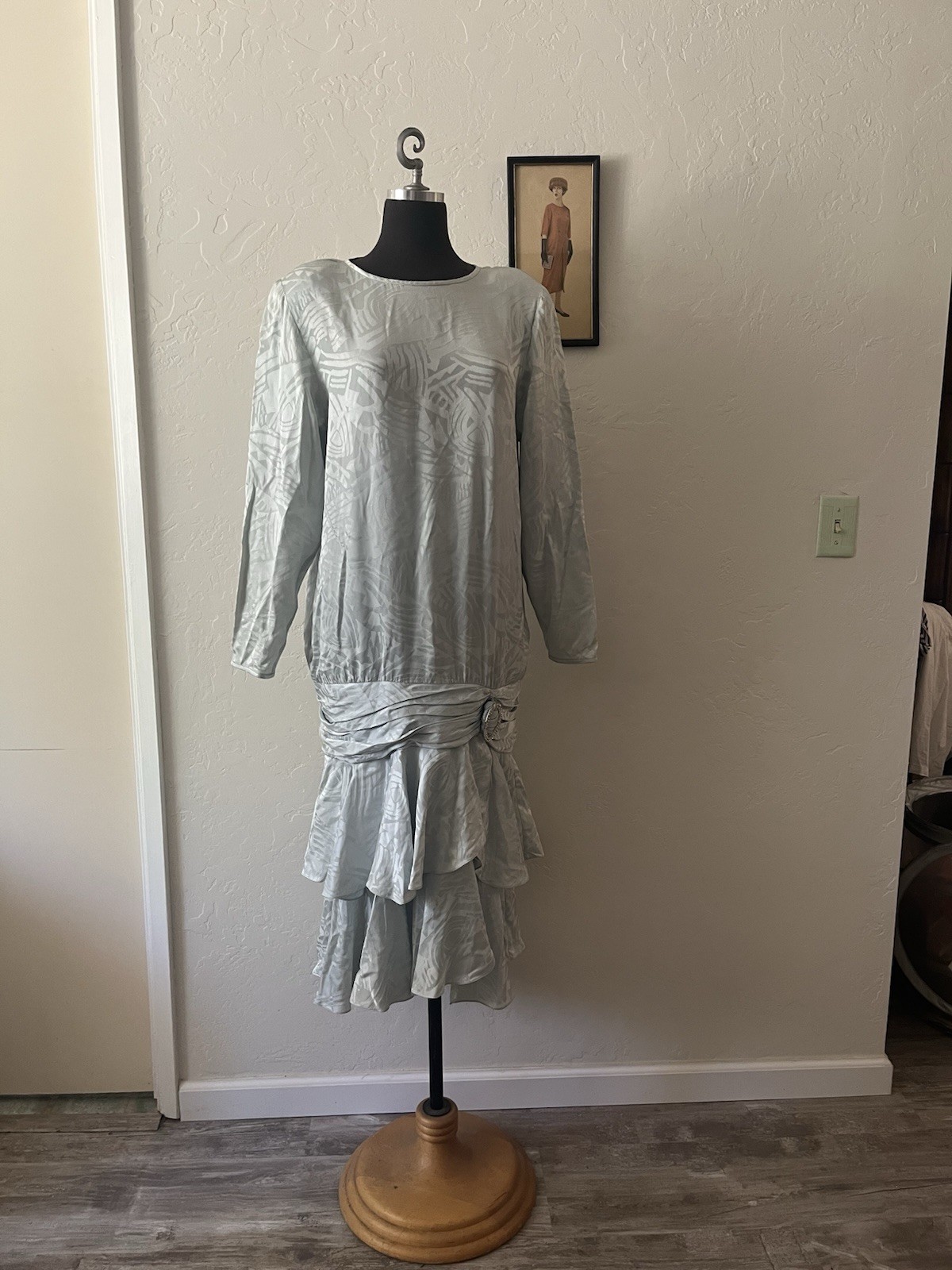 Pretty Art Deco Vibe Vintage Blue Silk 1980’s Dress