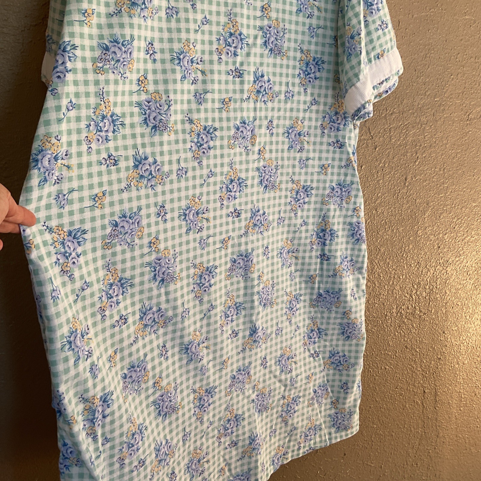 Coffee Time Women’s Vintage Nightgown Floral Pearl Snap Pockets Embroidered