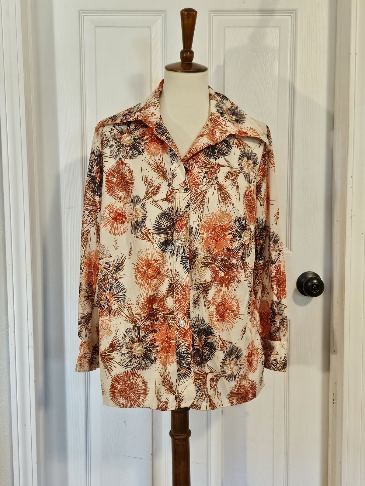 Vintage 1970s Cream Orange Black Abstract Dandelion Print Polyester Blouse Shirt