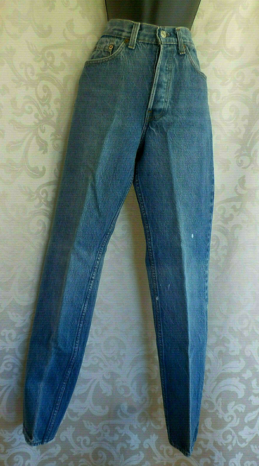 Levi 501 1985 Vintage Jeans Size 9 25″ X 31.5″ Cotton Button Front 5 Pockets USA