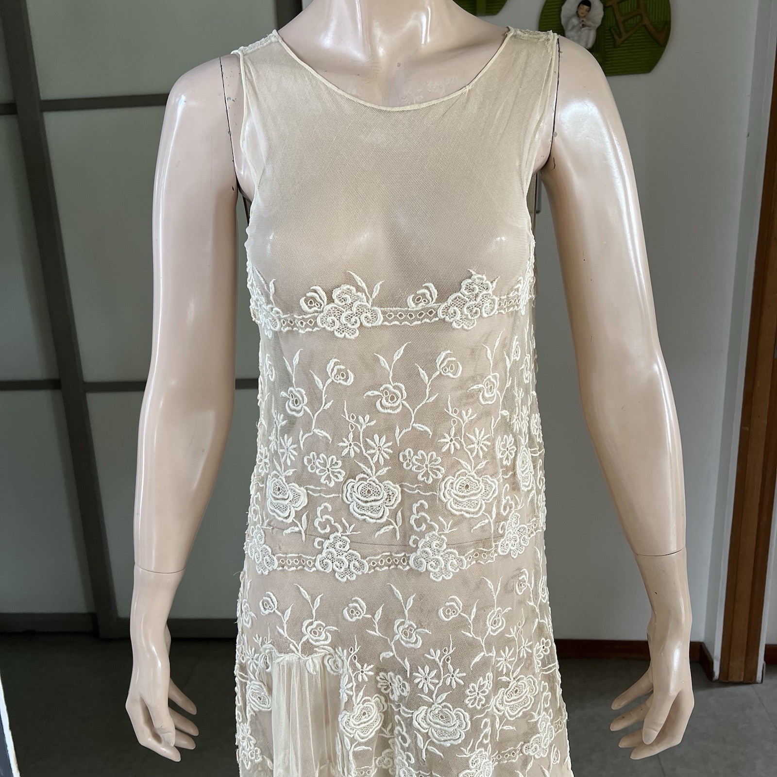 1920s Vintage Sheer Net Lace Embroidered Flapper Dress S/M