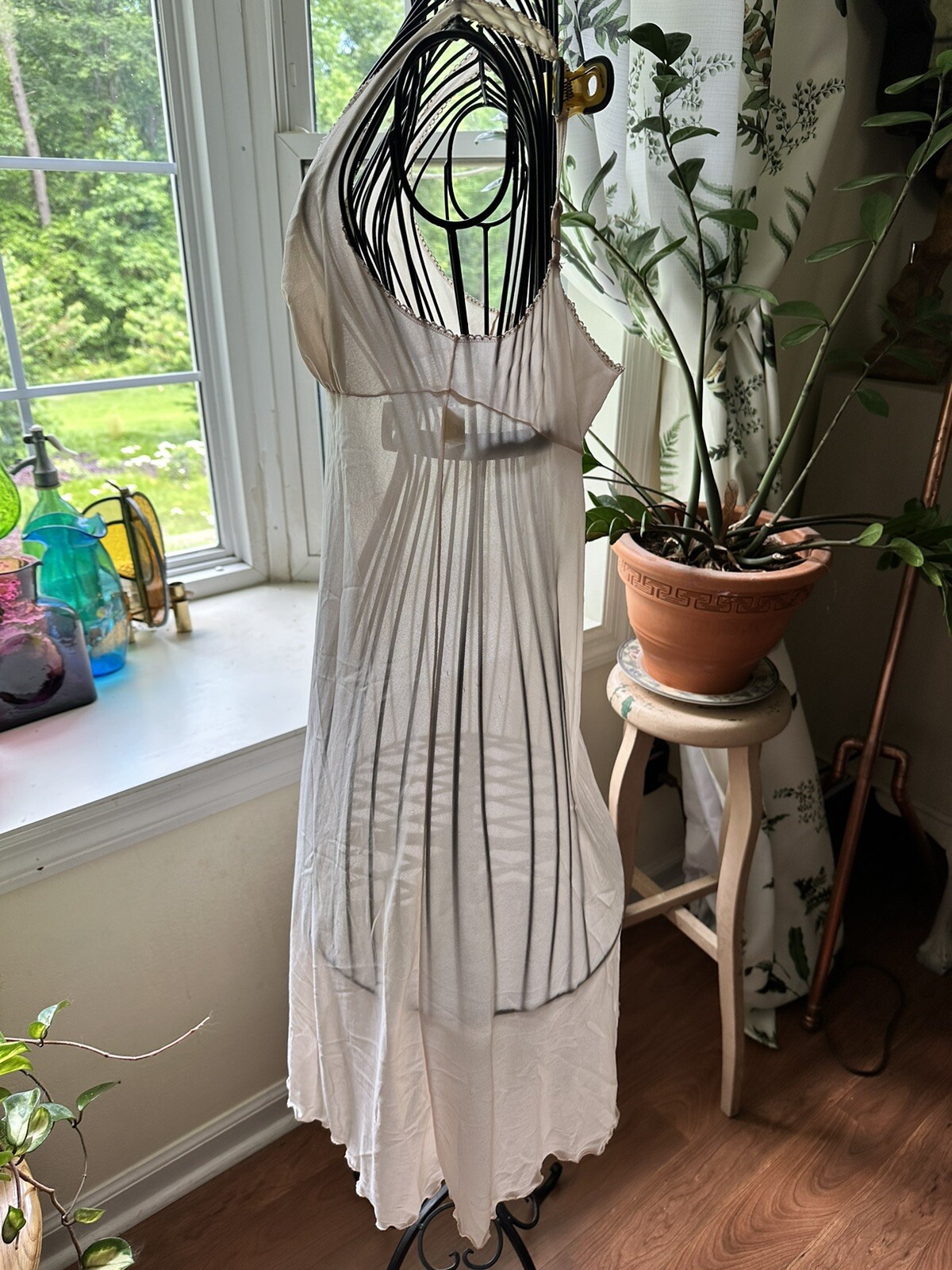 VTG 70s Vassarette Full Slip Dress Sheer Nude Lettuce Edge 34A