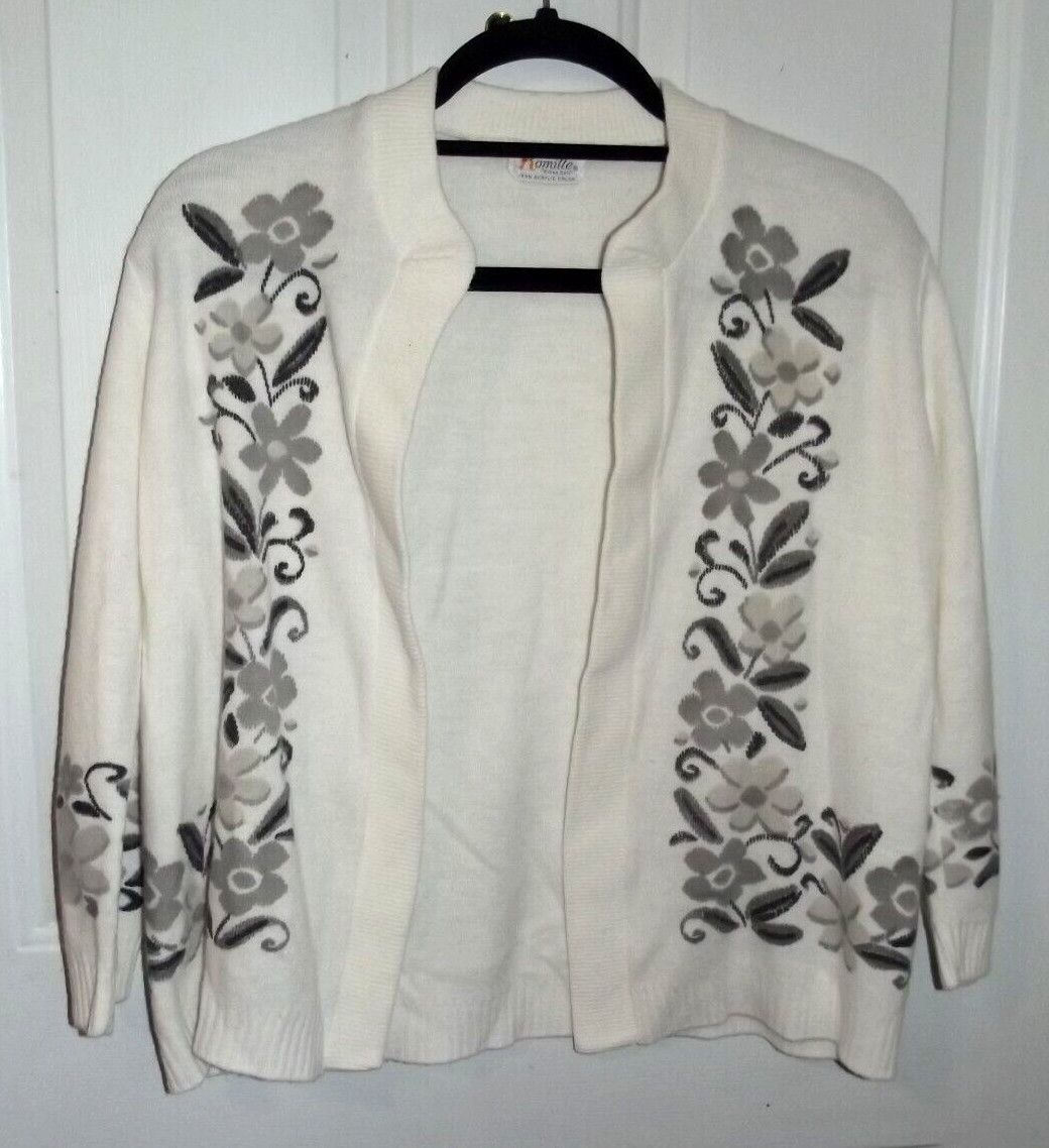 Vintage 1950s Romille Womens Sweater Small Medium Off White Black Grey Floral