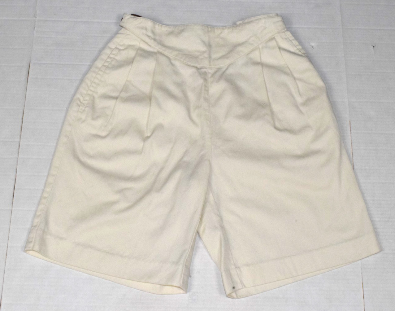 Vintage Shorts Nautica Size 4 90s White Pleated Adjustable Waist Made Thailand