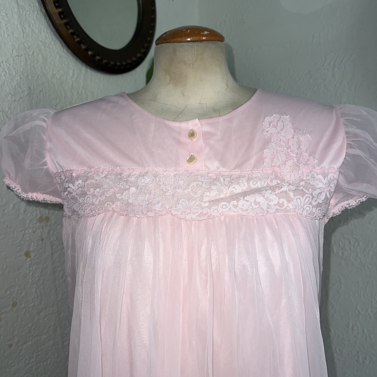 VTG 60s Double Chiffon Negligee Gown Adonna Nylon Feminine Embroidery peach M