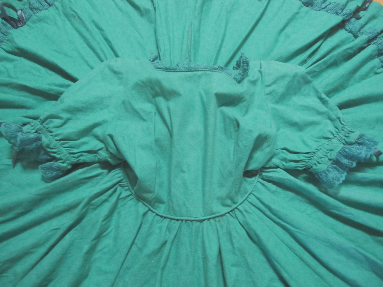 Vtg SQUARE DANCE PRAIRIE DRESS Winter Green 5.5 “Ruffle &lace at bottom Sz 12/14
