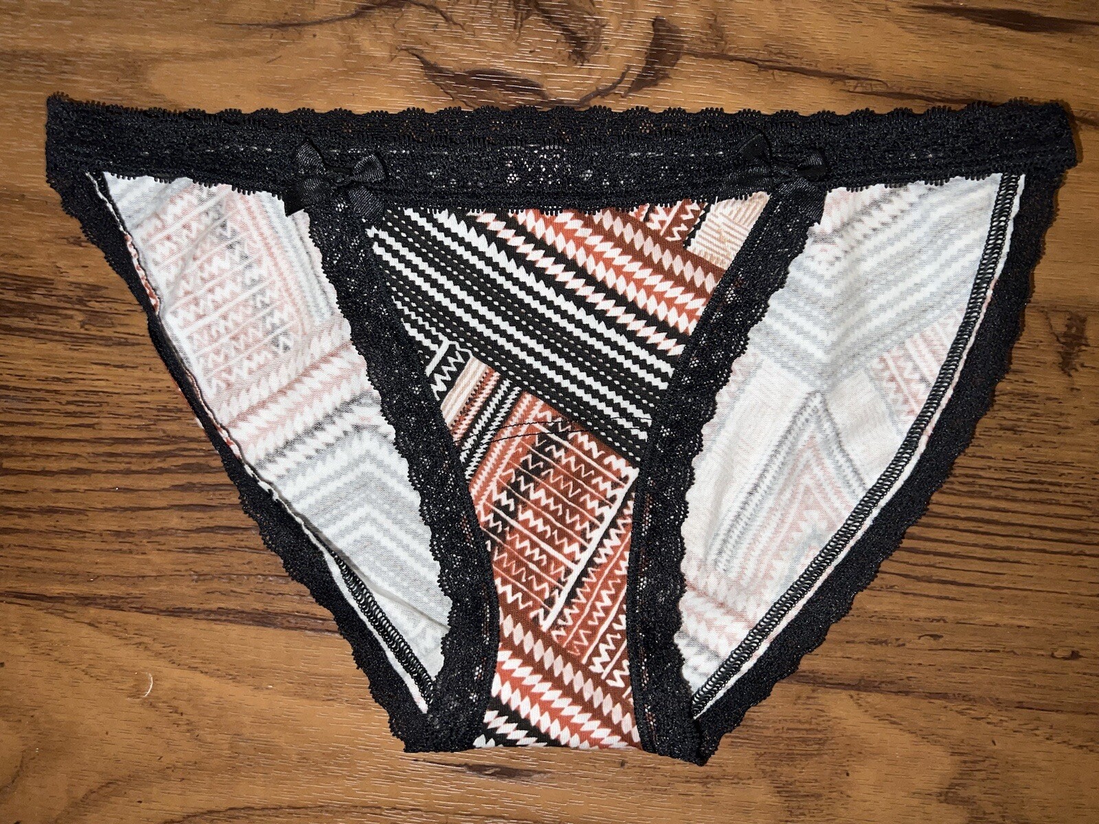Vintage Victoria’s Secret Lace String Bikini Bow Panties Size XS Black