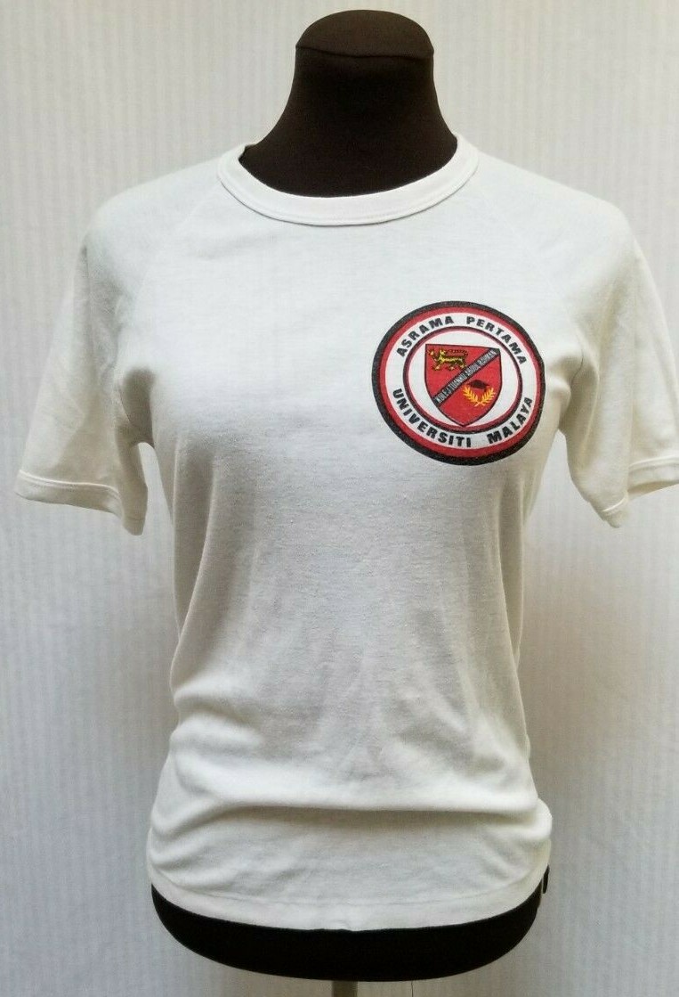 Vintage 70s University of Malaya Asrama Pertama T Shirt – Size S *B6