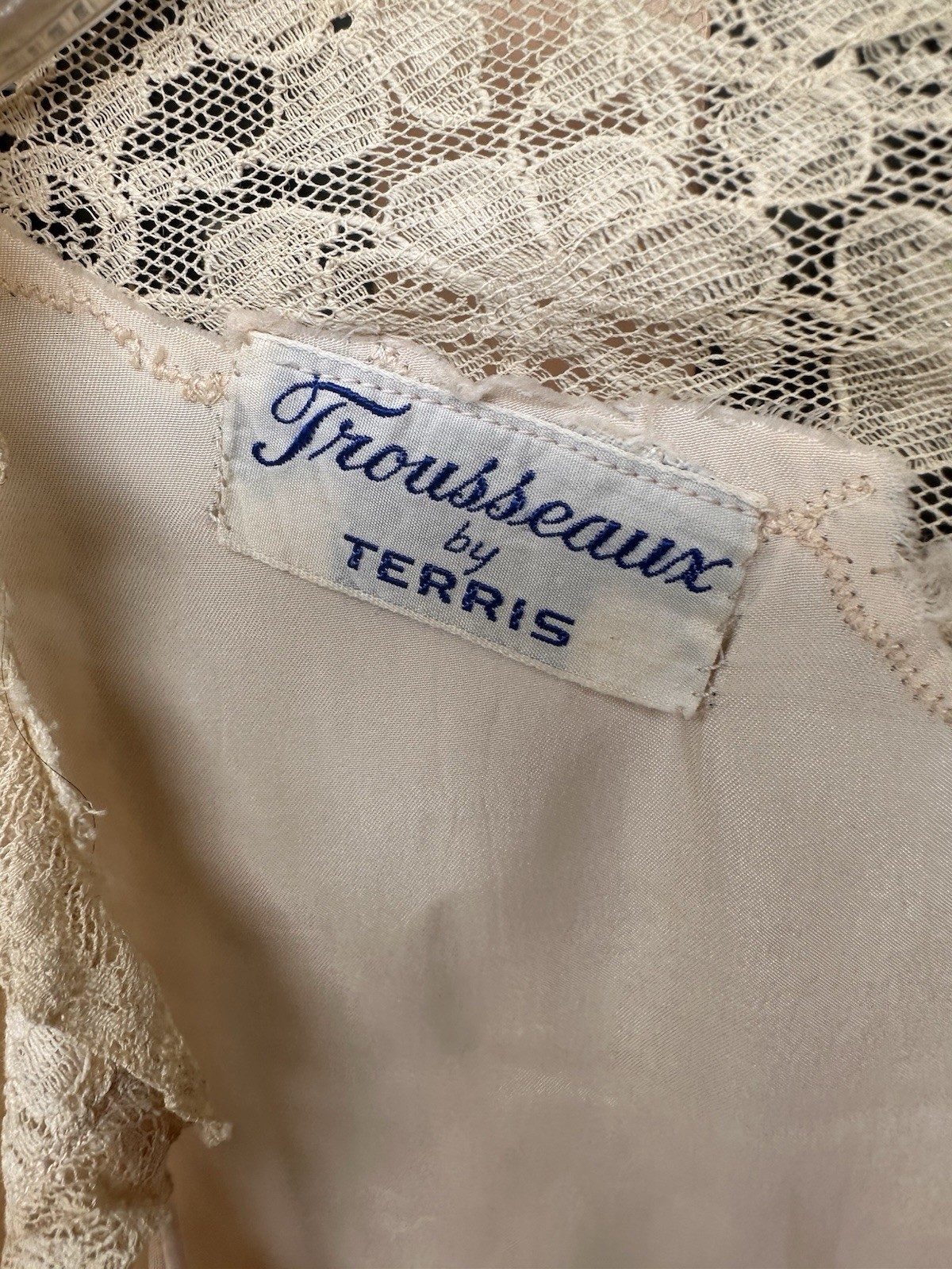 Vintage 1940s 1950s Terris Trousseaux Pink Satin Lace Bed Jacket Peignoir Bridal