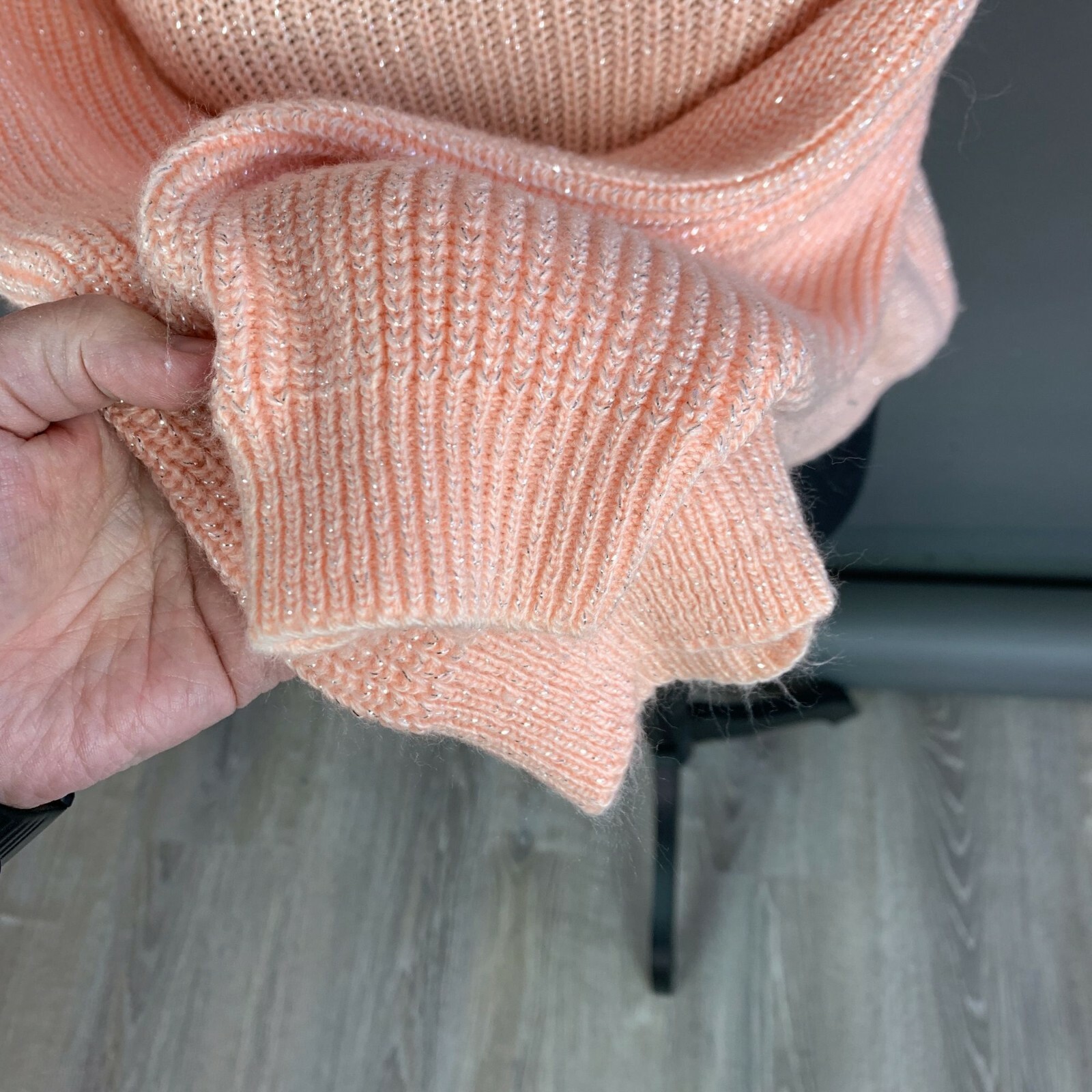 Vintage Spring Seasons Peach Pink Silver Metallic Long Sleeve Sweater Size Small