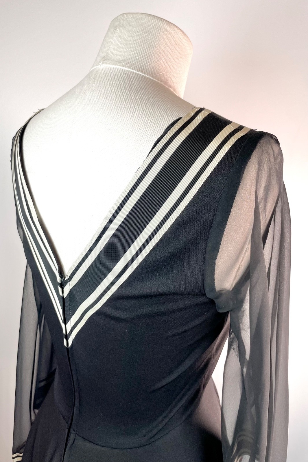 BLACK POLYESTER HANDKERCHIEF HEM & CHIFFON SLEEVES DEEP V NECK VINTAGE SZ 11-12