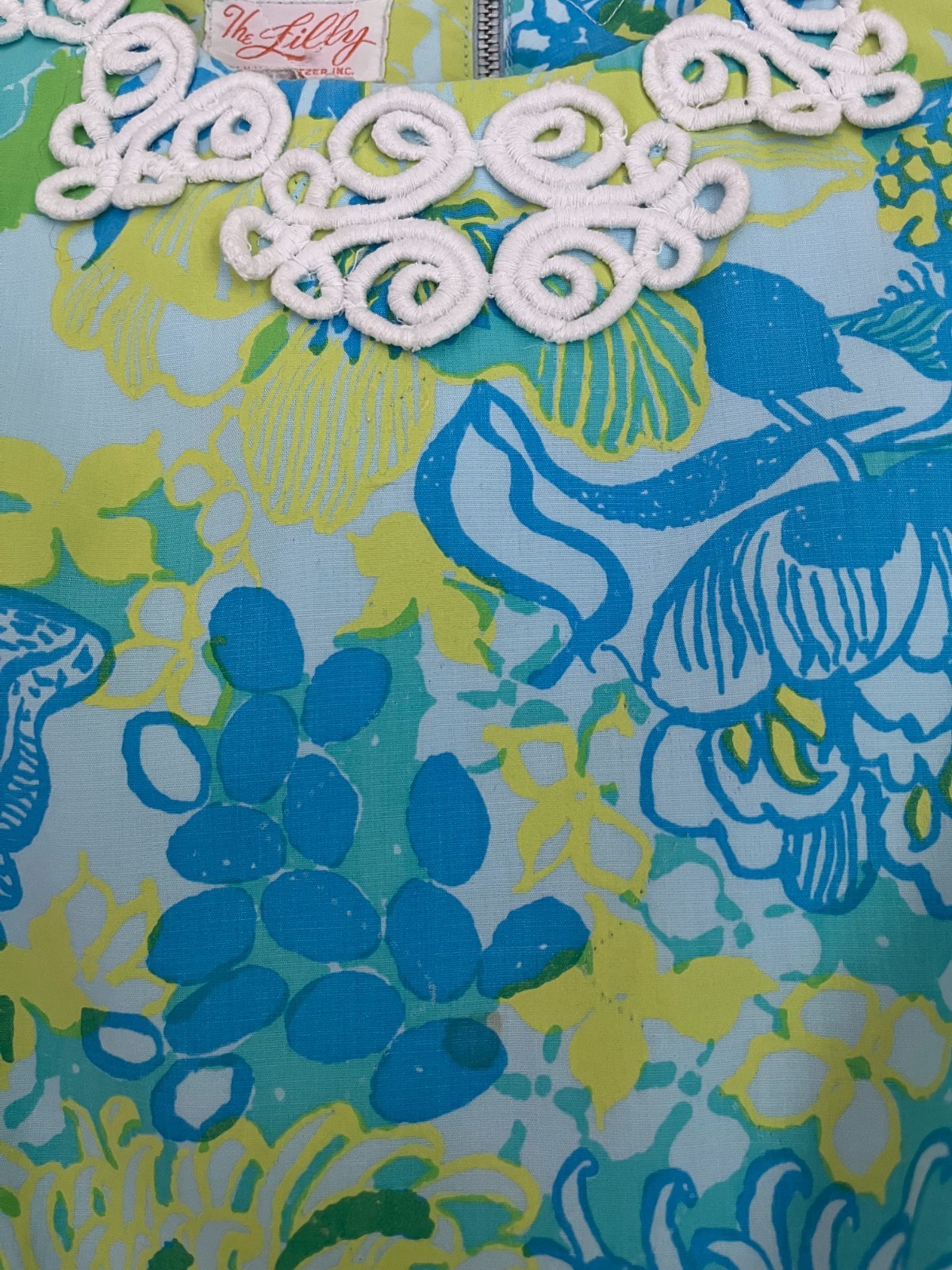 Vintage Lilly Pulitzer The Lilly 1960s 1970s dress blue green size 6 modern 0