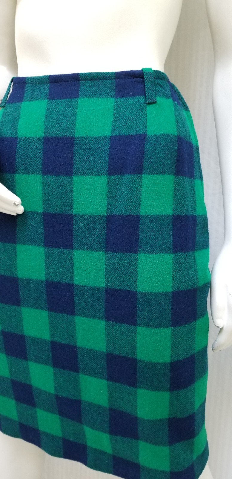 Vintage PENDLETON Blue Green PLAID WOOL PENCIL SKIRT – Waist 27 inches – EUC