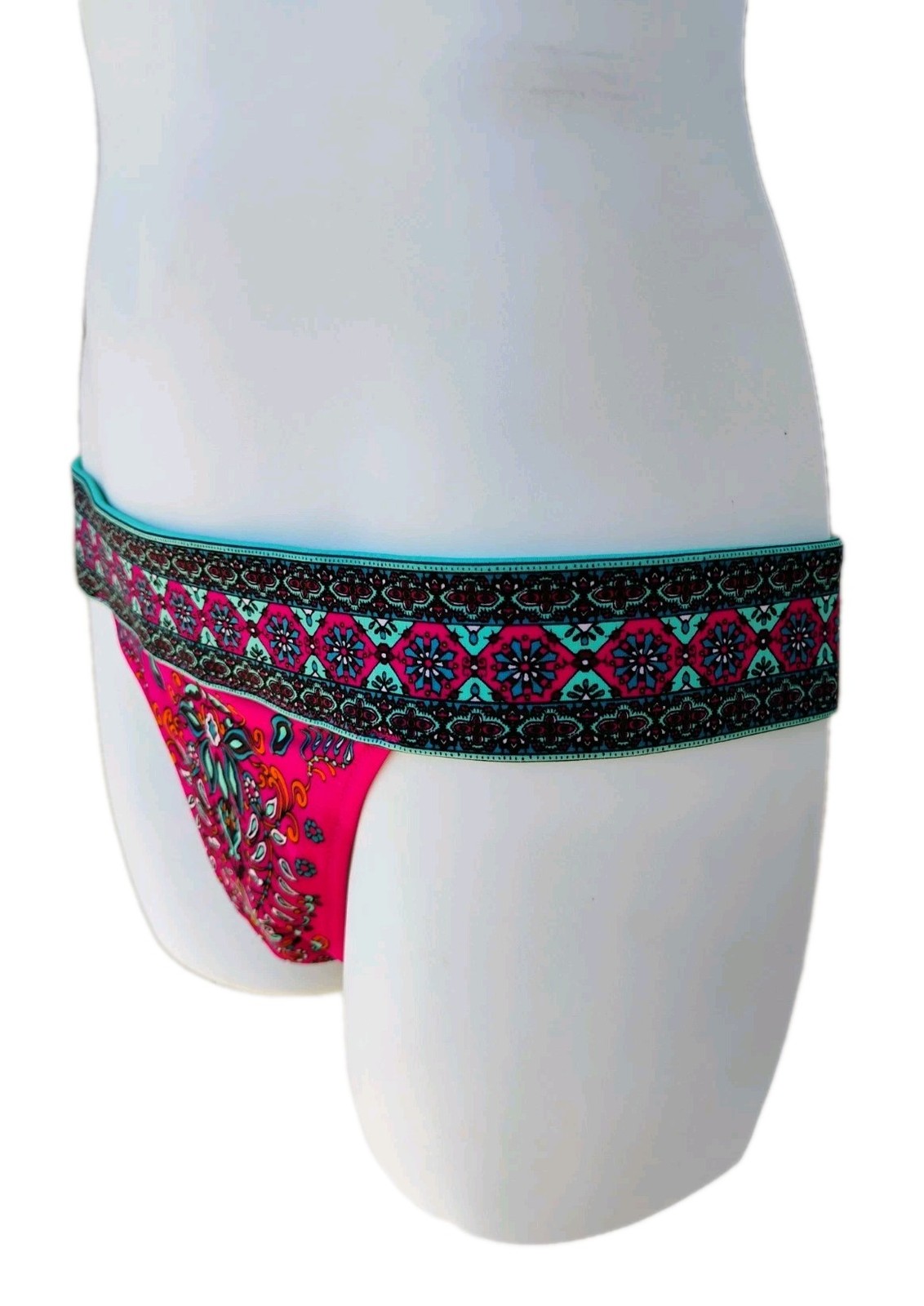 VTG Y2K “Victoria’s Secret” Vibrant Pink Paisley BoHo/Tribal Bikini