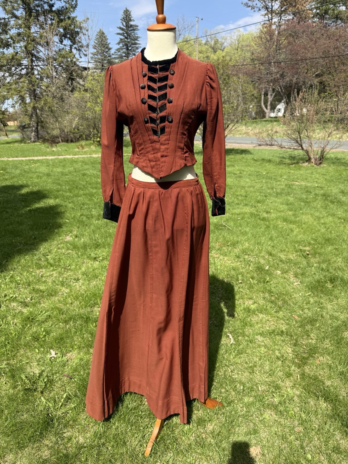 Antique Victorian 1880s Bodice And Skirt Dress Wool Gabardine Velvet Size Small