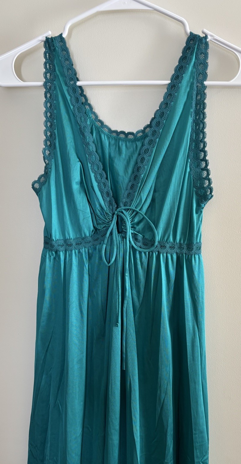 Vtg 1970s Miss Elaine Long Gown Teal Sz S Petite Union Made Lace Trim