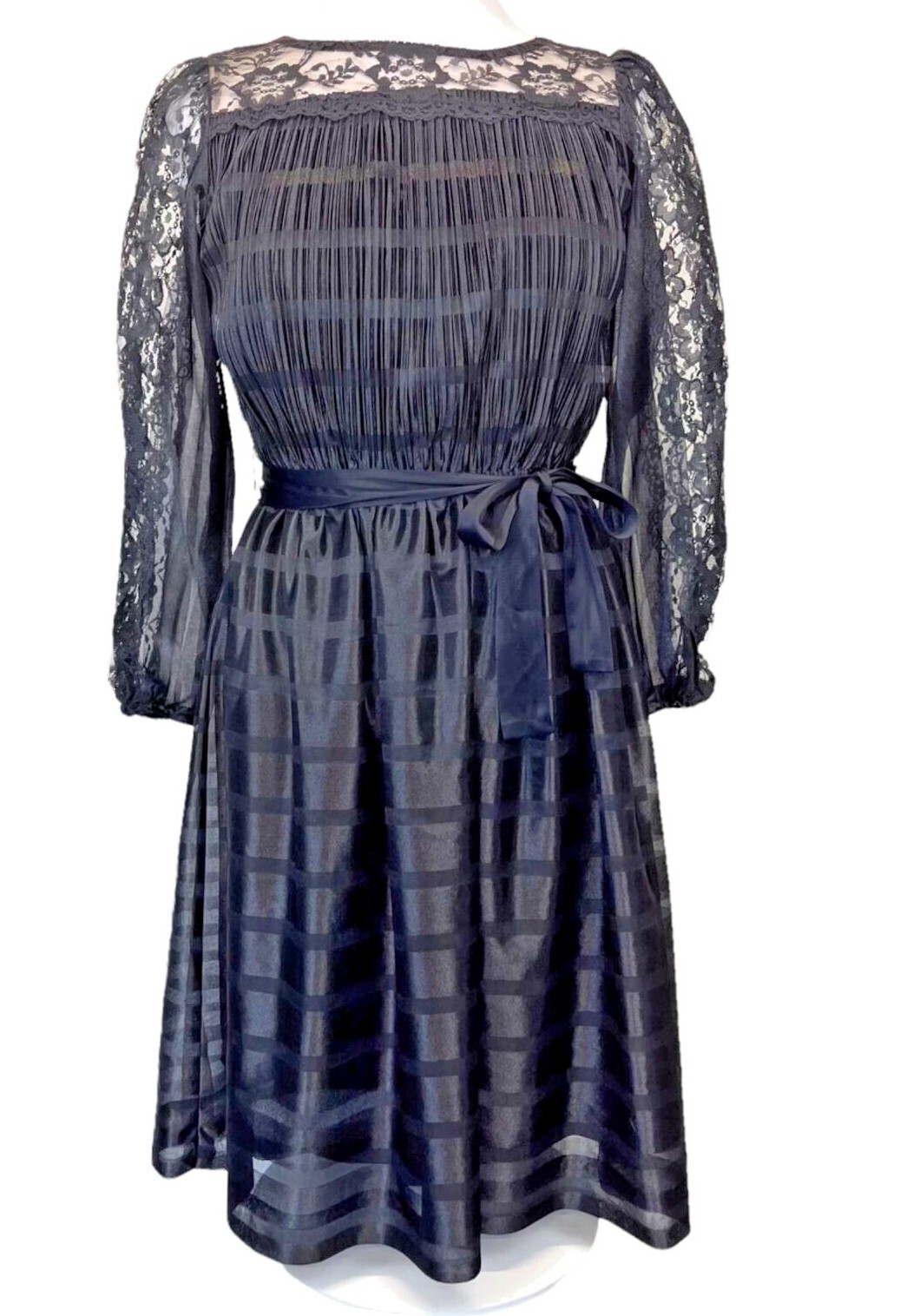Vintage Mid Century 70s 80s Black Lace Dress Ladies Size 7/SMALL Union Label
