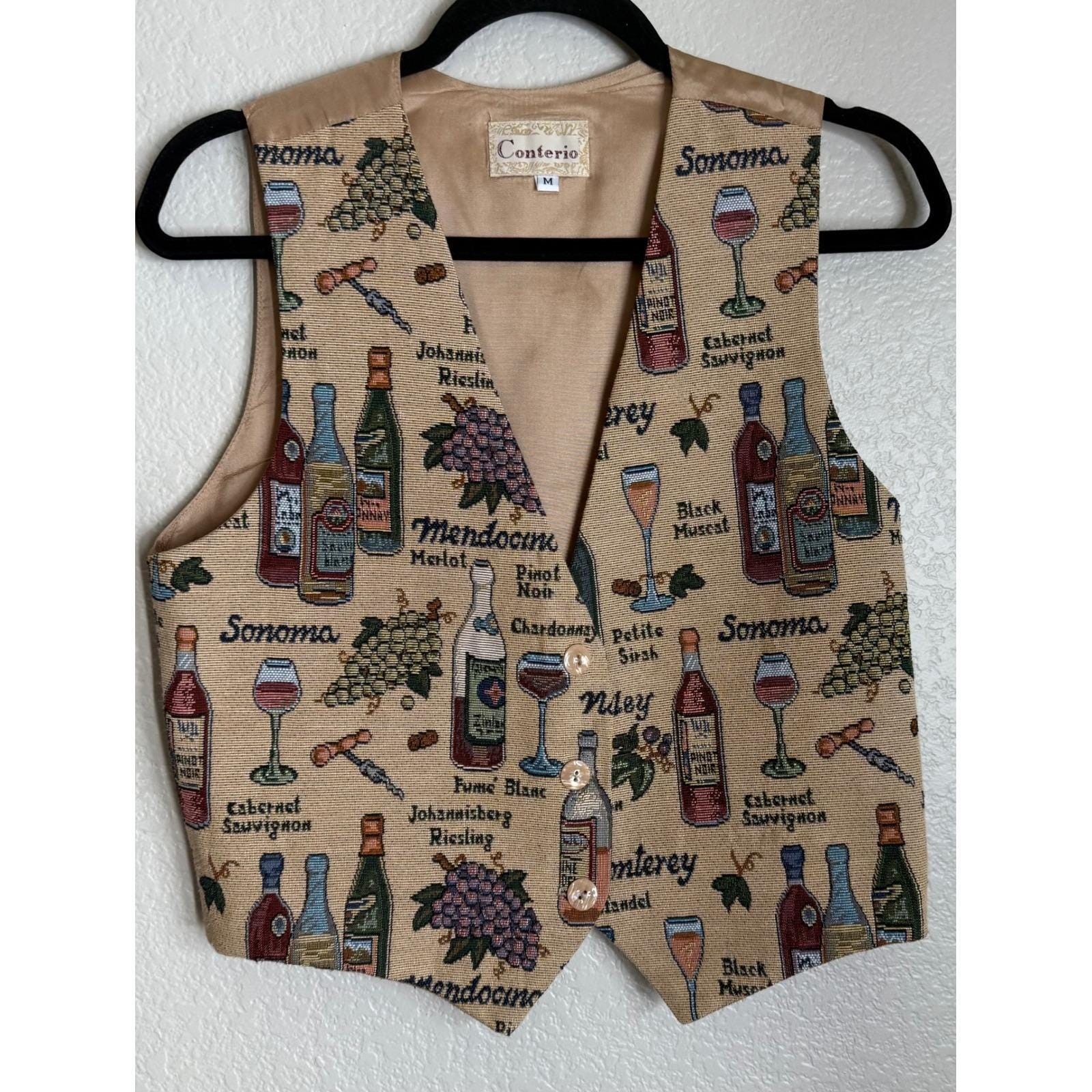 Conterio Womens Medium Vest Tan Wine Bottle Grapes Tapestry V Neck Button Front