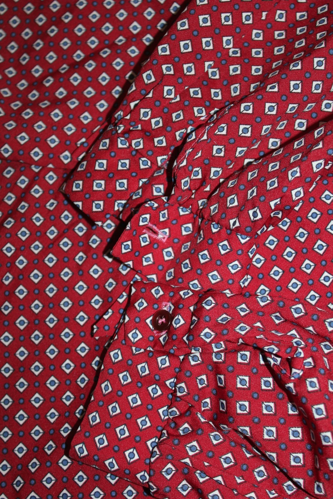 Vintage 70’s 80s Ecco Bay Maroon Geometric Tie Neck Button Down Blouse L XL 38