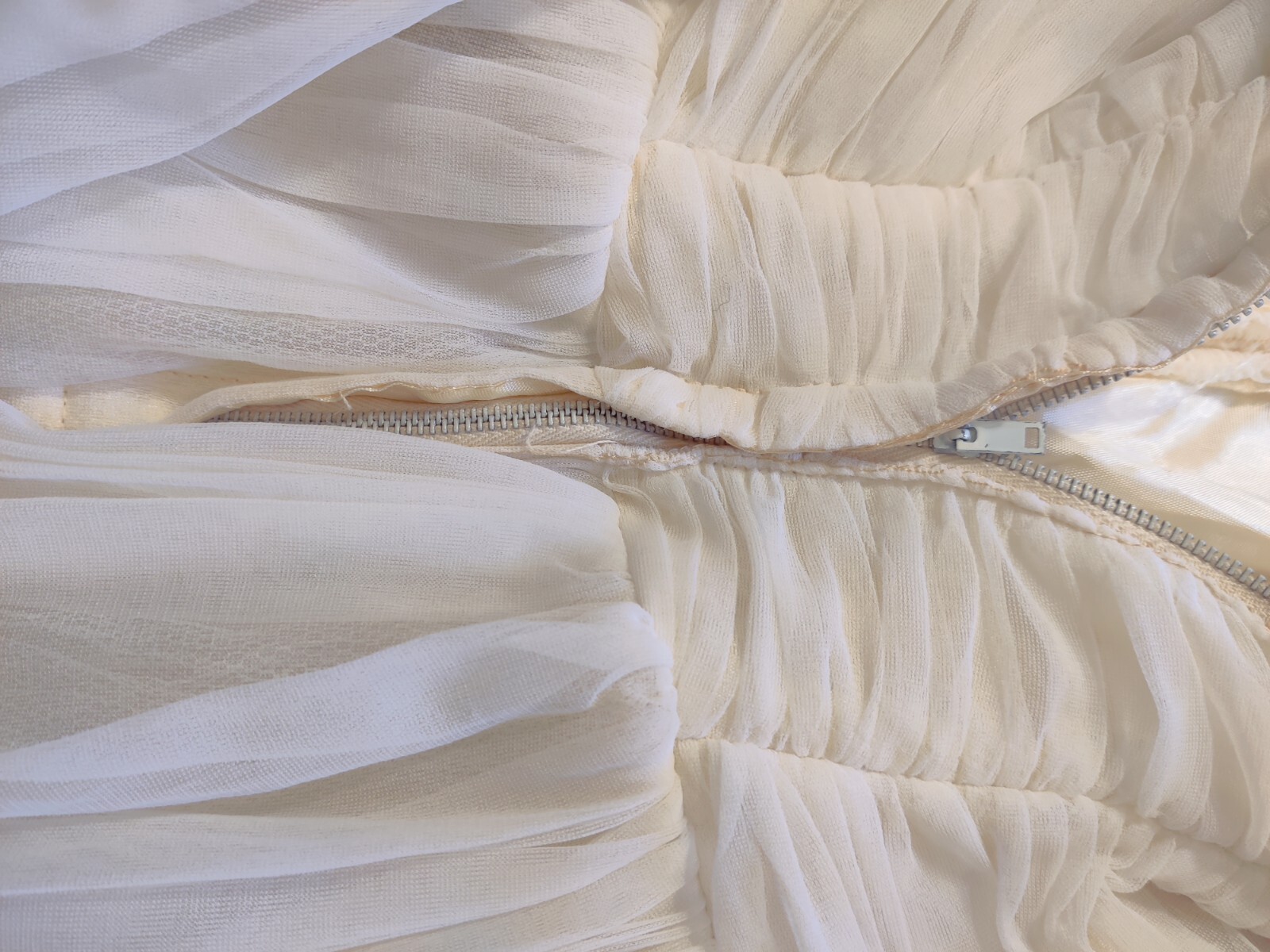 IVORY ANTIQUE HANDMADE DRESS TULLE NICOLE MILLER STYLE BOW GOLD AUDREY HEPBURN 