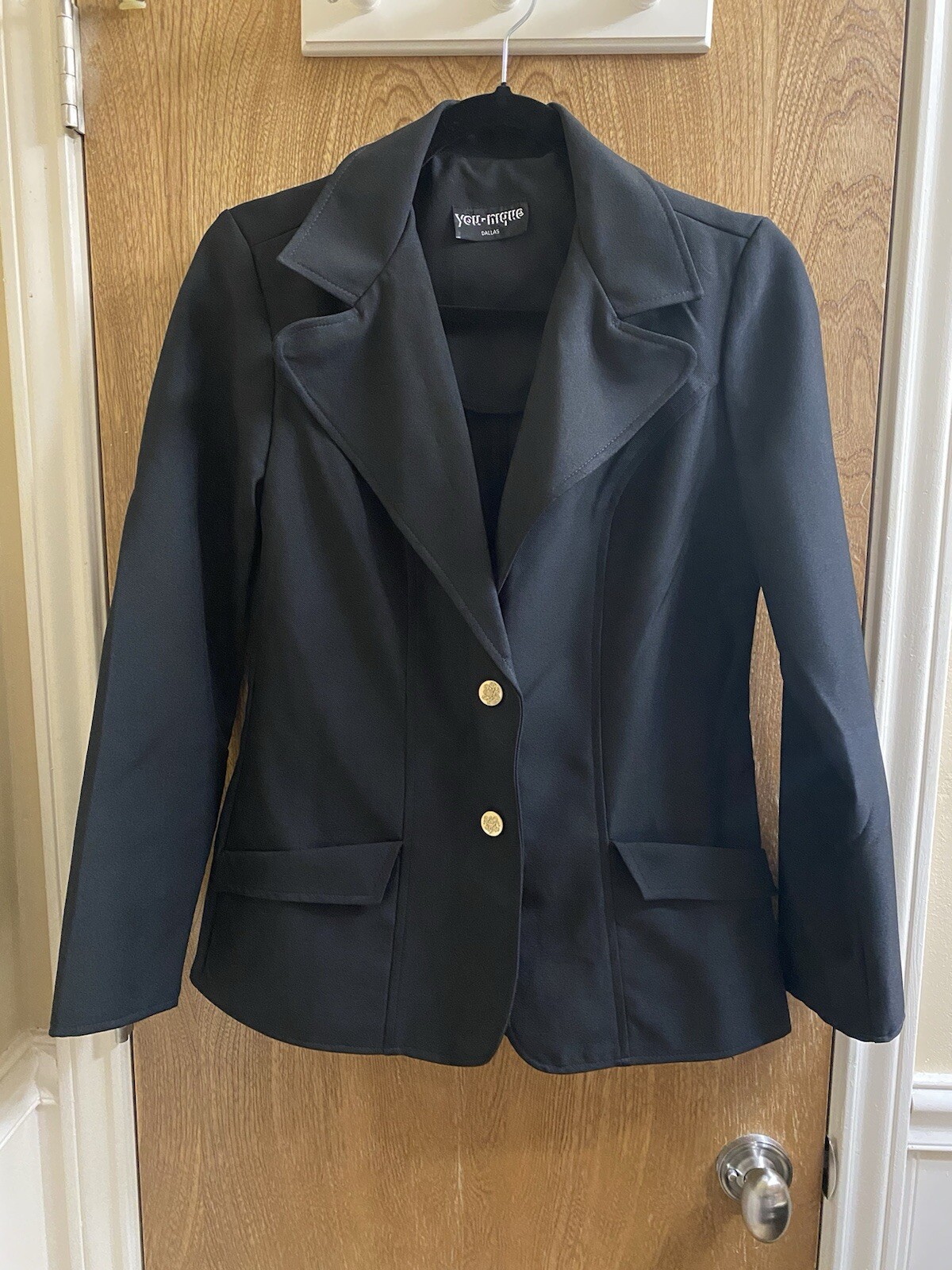 You-nique Dallas Vintage black blazer With Gold Buttons